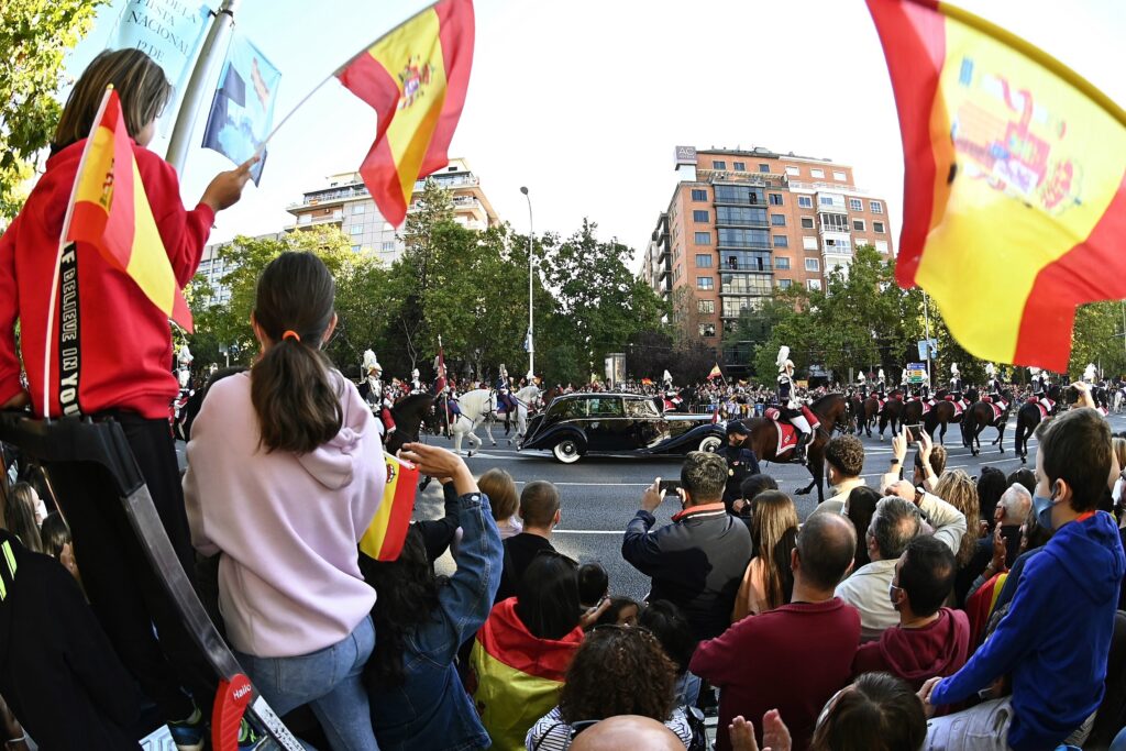 Desfile Fiesta Nacional (12 de octubre).