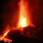 Continúan las efusiones de lava en La Palma, que describen como un auténtico tsunami