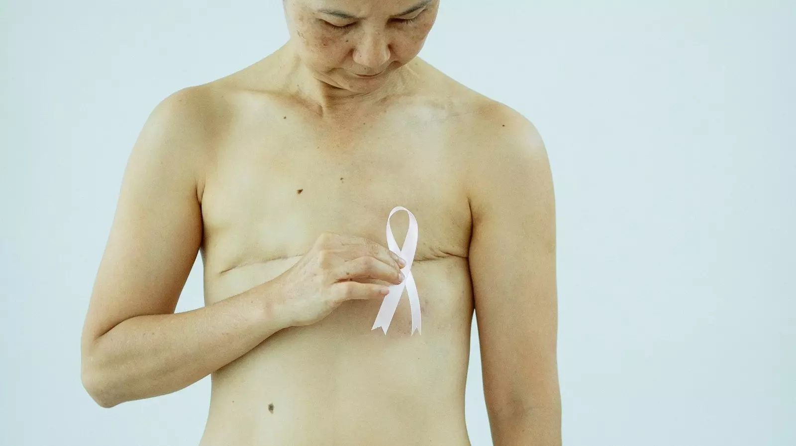 Una de cada tres mujeres con cáncer de mama pierde o debe dejar el trabajo