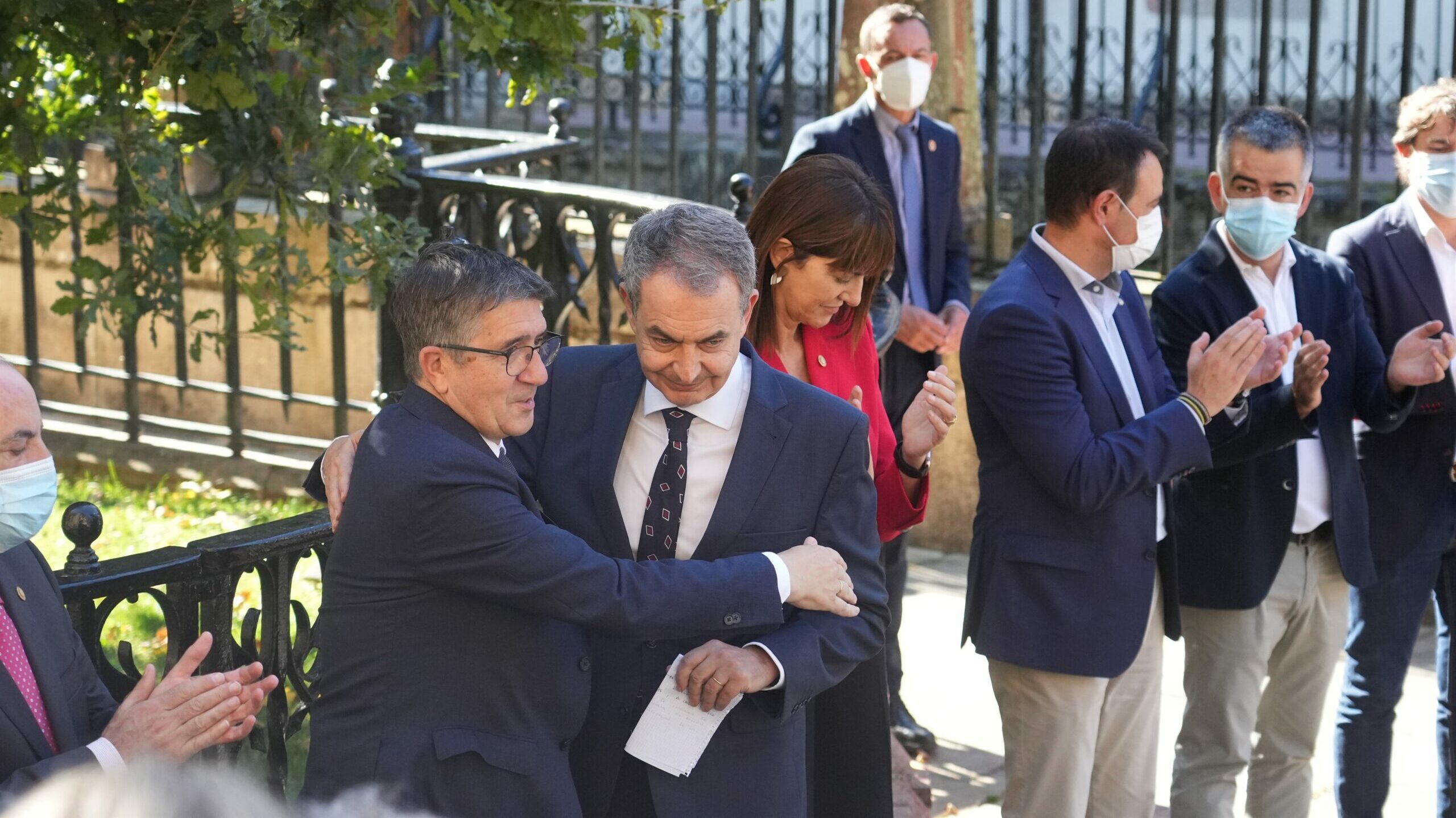 Zapatero en el décimo aniversario del fin de ETA: "Somos ya una democracia sin terrorismo, pero no sin memoria"