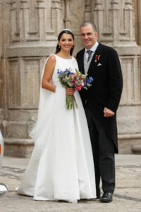 Ortega Smith y Paulina Sánchez, en el monasterio de San Juan de los Reyes en Toledo