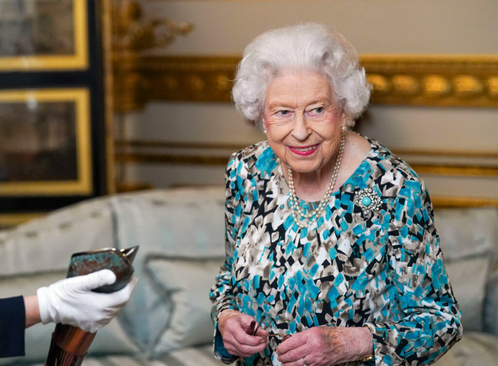 reina Isabel II de Inglaterra