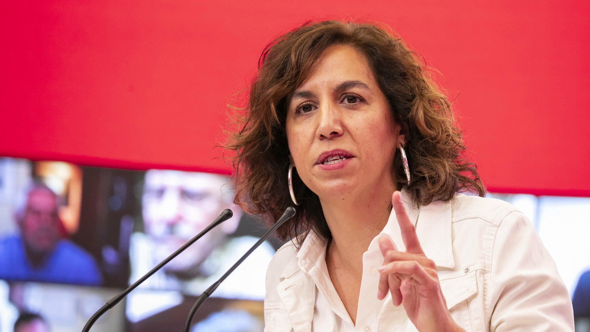 El PP permitirá el 'enchufe' de Pedro Sánchez con Irene Lozano en Casa Árabe