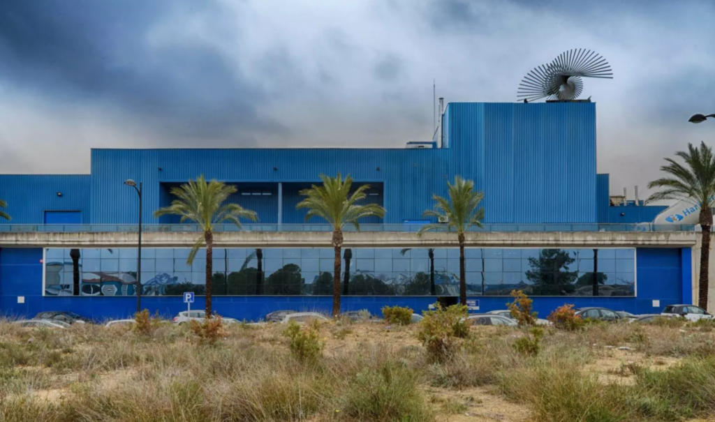 Siro contrata a Garrigues para reestructurar la plantilla en plena venta del grupo galletero