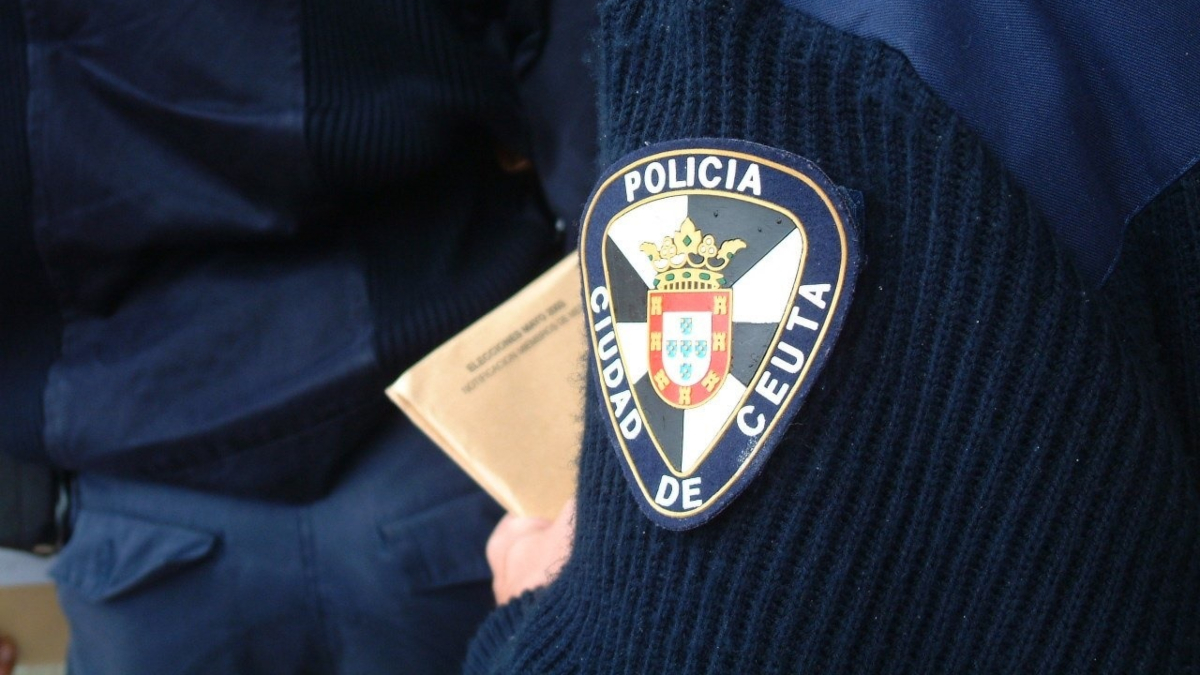 Un policía local de Ceuta resulta herido de gravedad tras una brutal paliza de un grupo de jóvenes