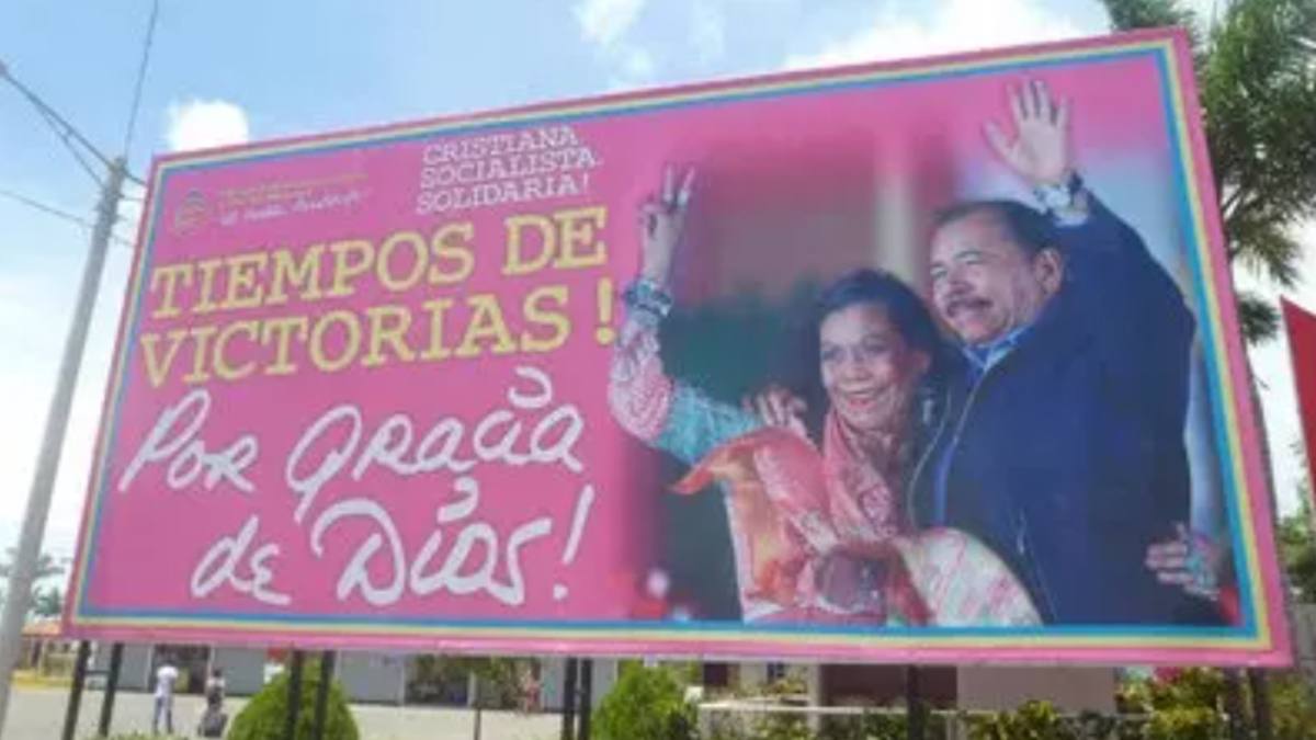 Cartel electoral de Rosario Murillo y Daniel Ortega