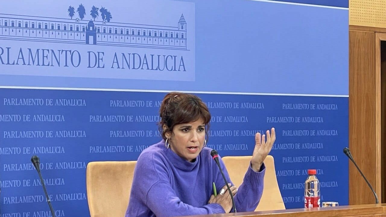 Teresa Rodríguez rompe su promesa de estar solo "ocho años viviendo de la política"