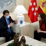 El adelanto electoral en CyL y Andalucía complica los planes de Ayuso en Madrid