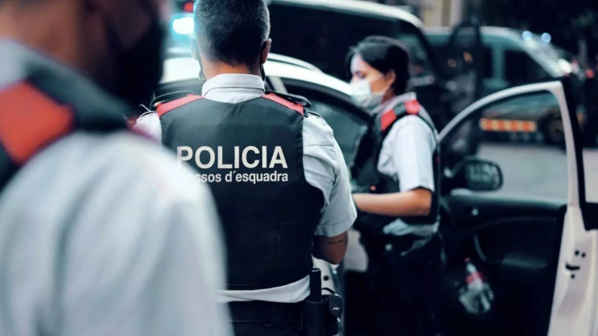 Los Mossos d'Esquadra temen por perder independencia policial tras el cese del intendente Rodríguez