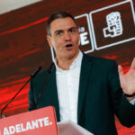 Sánchez aprovecha una visita a una cooperativa para viajar en Falcon a un mitin del PSOE