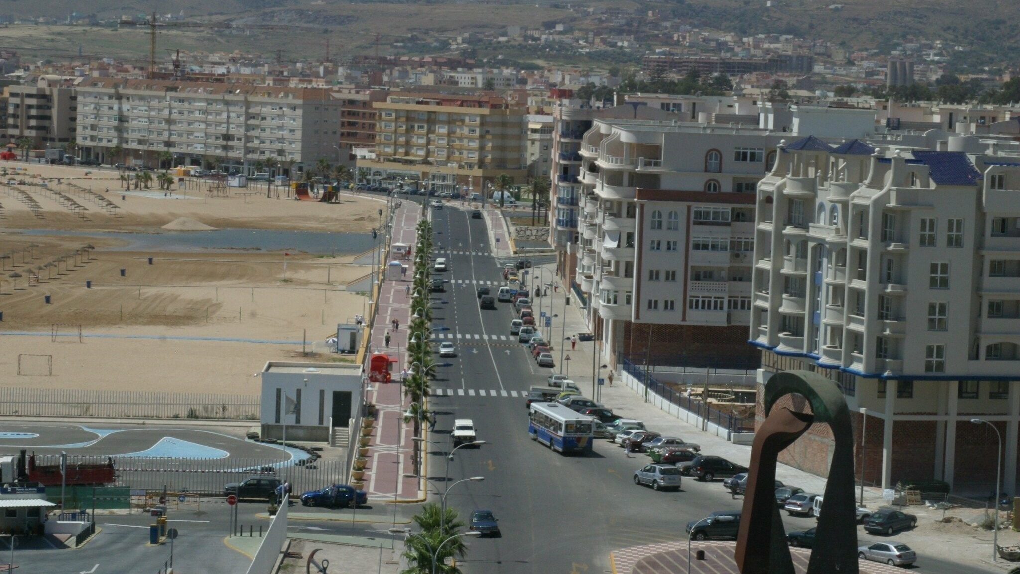La Comisión Islámica cifra en 2.000 los marroquíes residentes en Melilla con derecho a documentarse "por arraigo"