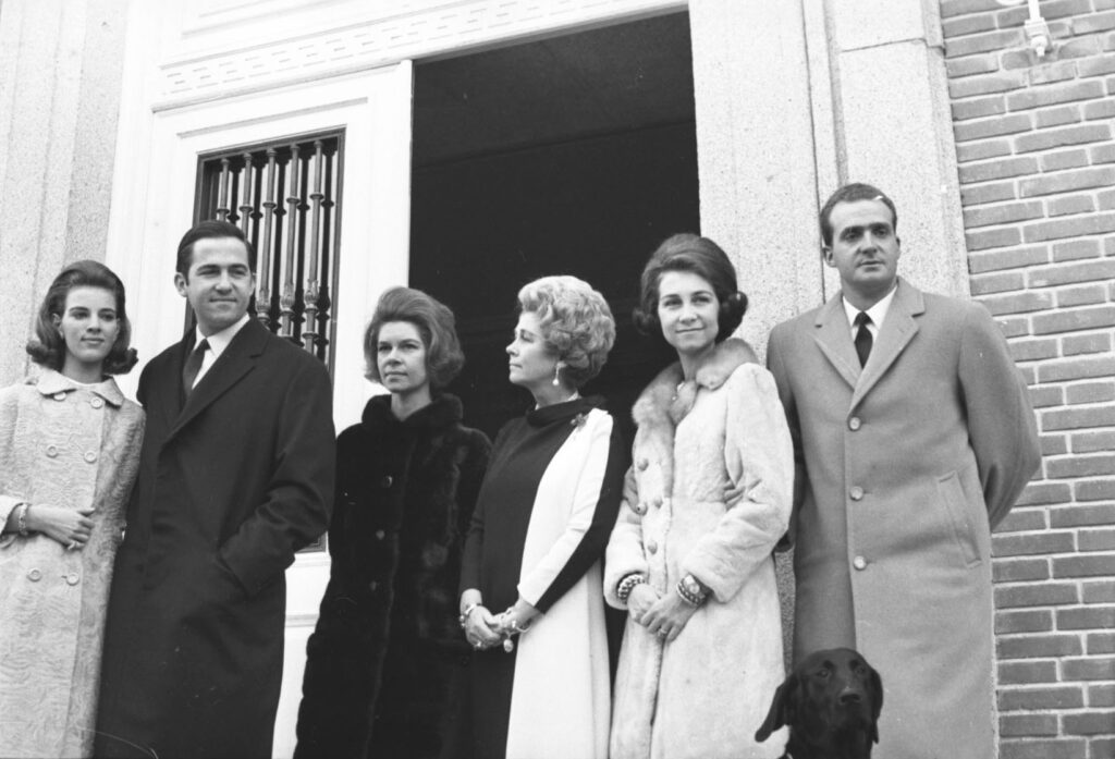 El rey Juan Carlos, la reina Sofía, Irene, Constantino, Ana María y Federica de Grecia