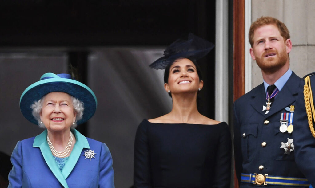 El príncipe Harry, Meghan Markle y la reina Isabel II