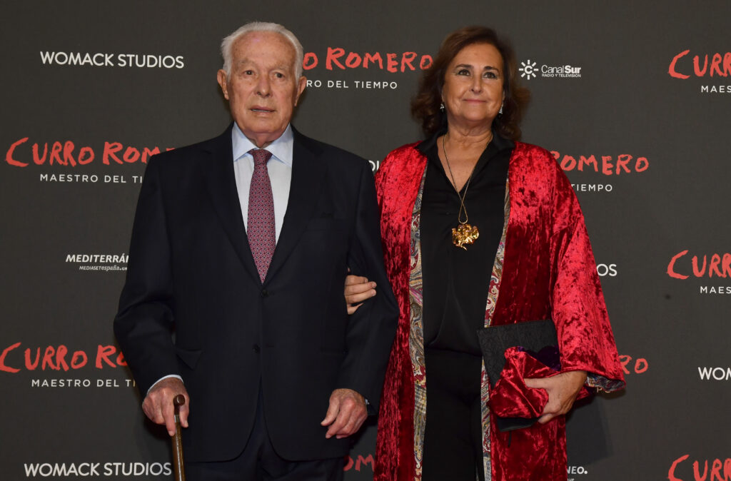 Curro Romero y Carmen Tello se casarán por la Iglesia en 2022