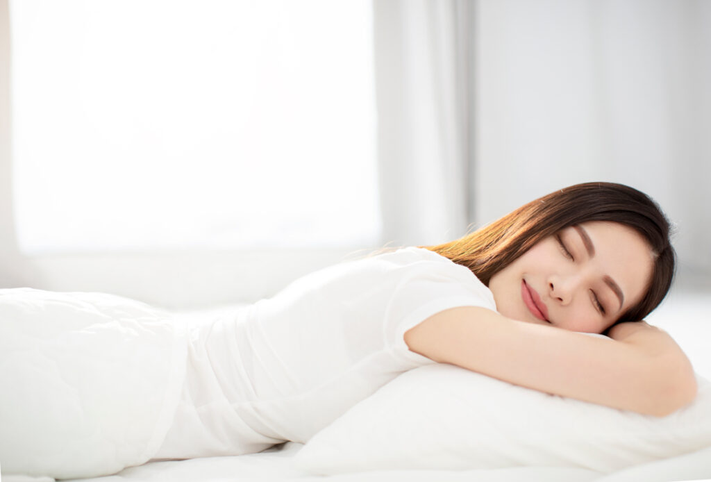 Propósitos saludables año nuevo: Dormir más horas.