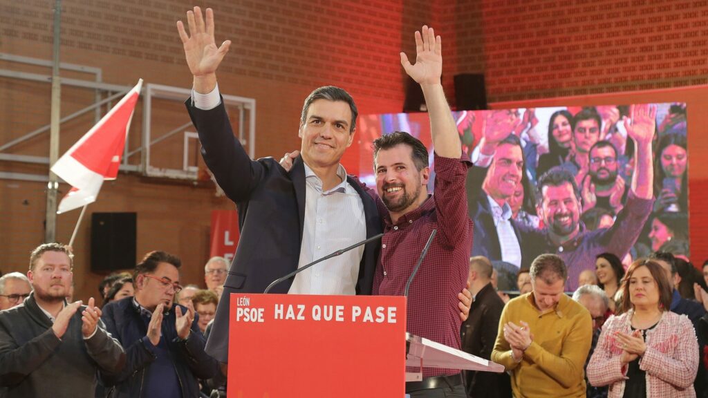 La debilidad de Pedro Sánchez tras el batacazo en Galicia pone al PSOE crítico en ebullición contra él