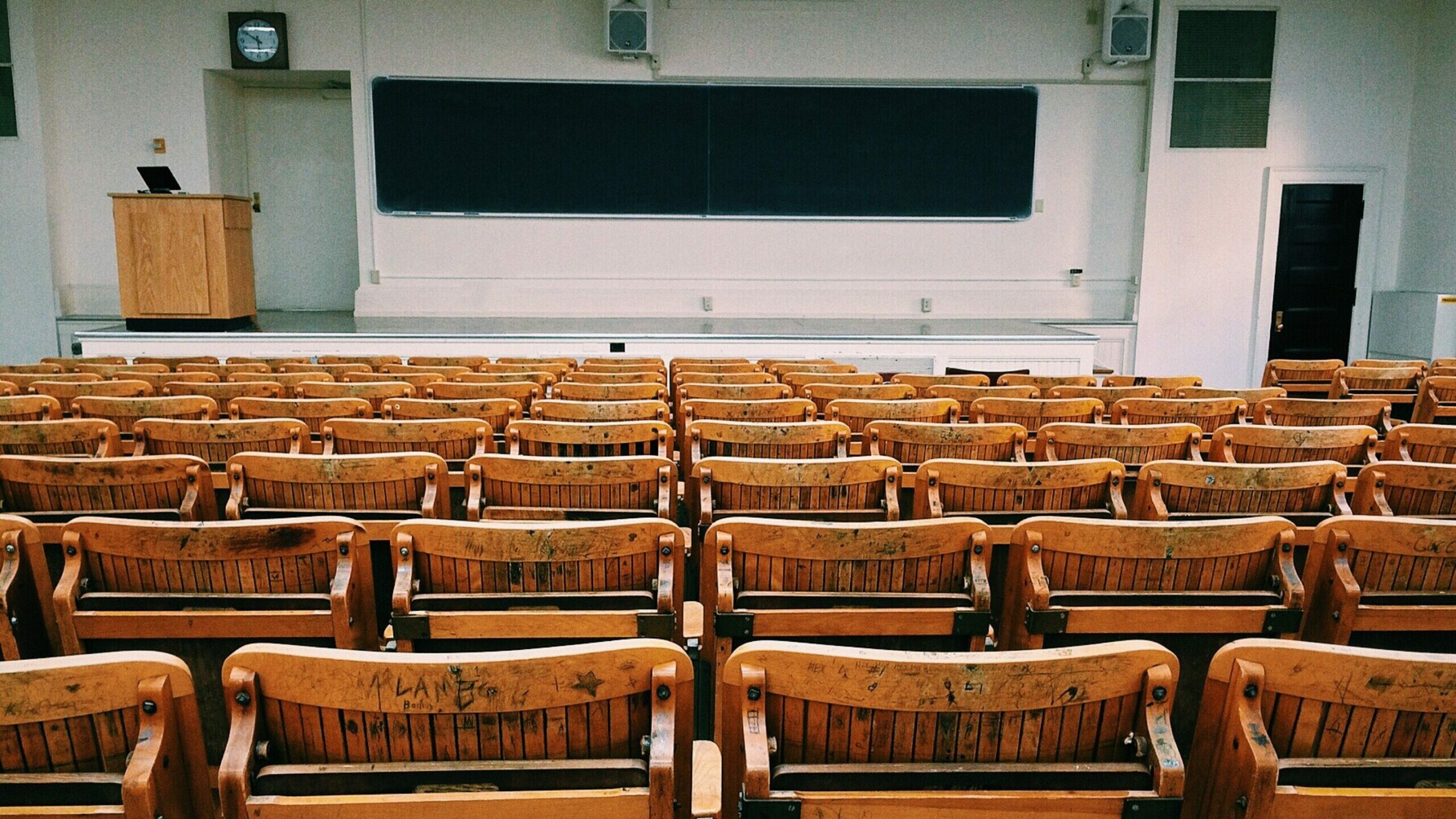 Saltan las alarmas en EEUU: las universidades han perdido casi medio millón de estudiantes este curso