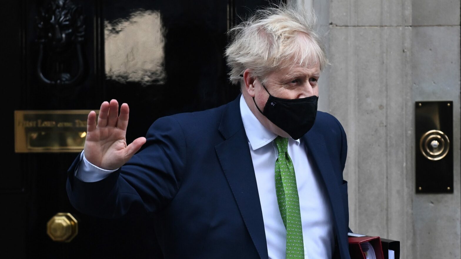 Johnson garantiza que no impedirá la publicación del informe sobre las fiestas en Downing Street