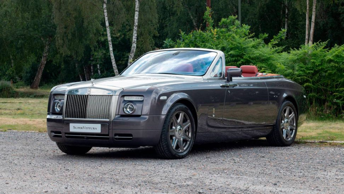 Juan Carlos I vendió un Rolls-Royce de la Casa Real a Villar Mir por 210.000 euros