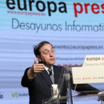 Albares dice que "España no se esconde" ante la situación crítica en Ucrania