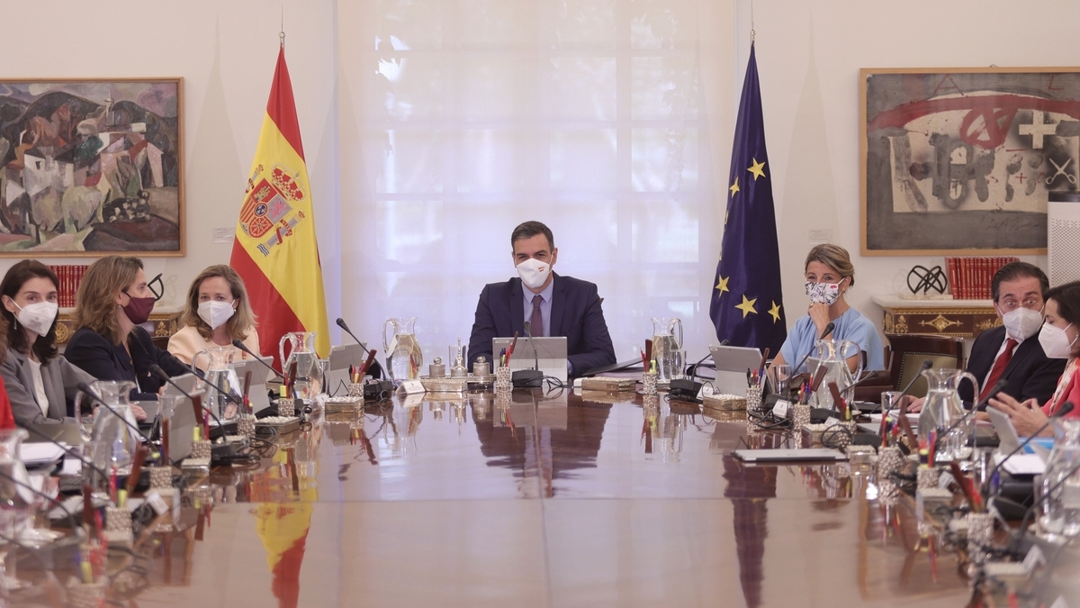 Primer consejo de ministros, con Pedro Sánchez presidiendo, tras la remodelación de Gobierno de coalición de PSOE y Podemos, el pasado 21 de julio.