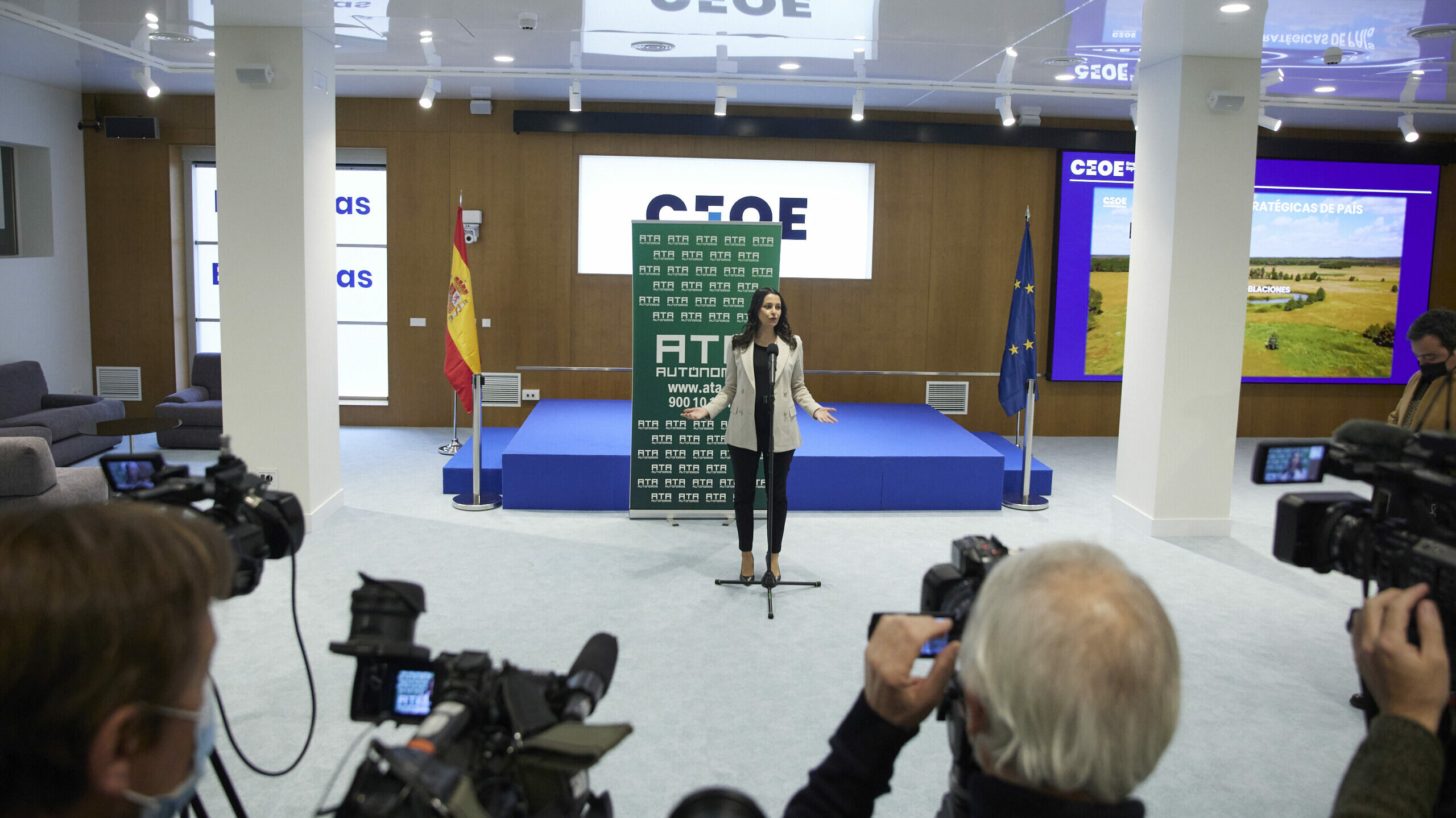 Los portavoces del PSOE y Ciudadanos en el Congreso, Héctor Gómez y Edmundo Bal, han mantenido varias conversaciones, pero el Gobierno todavía no ha abierto una negociación formal con el partido naranja