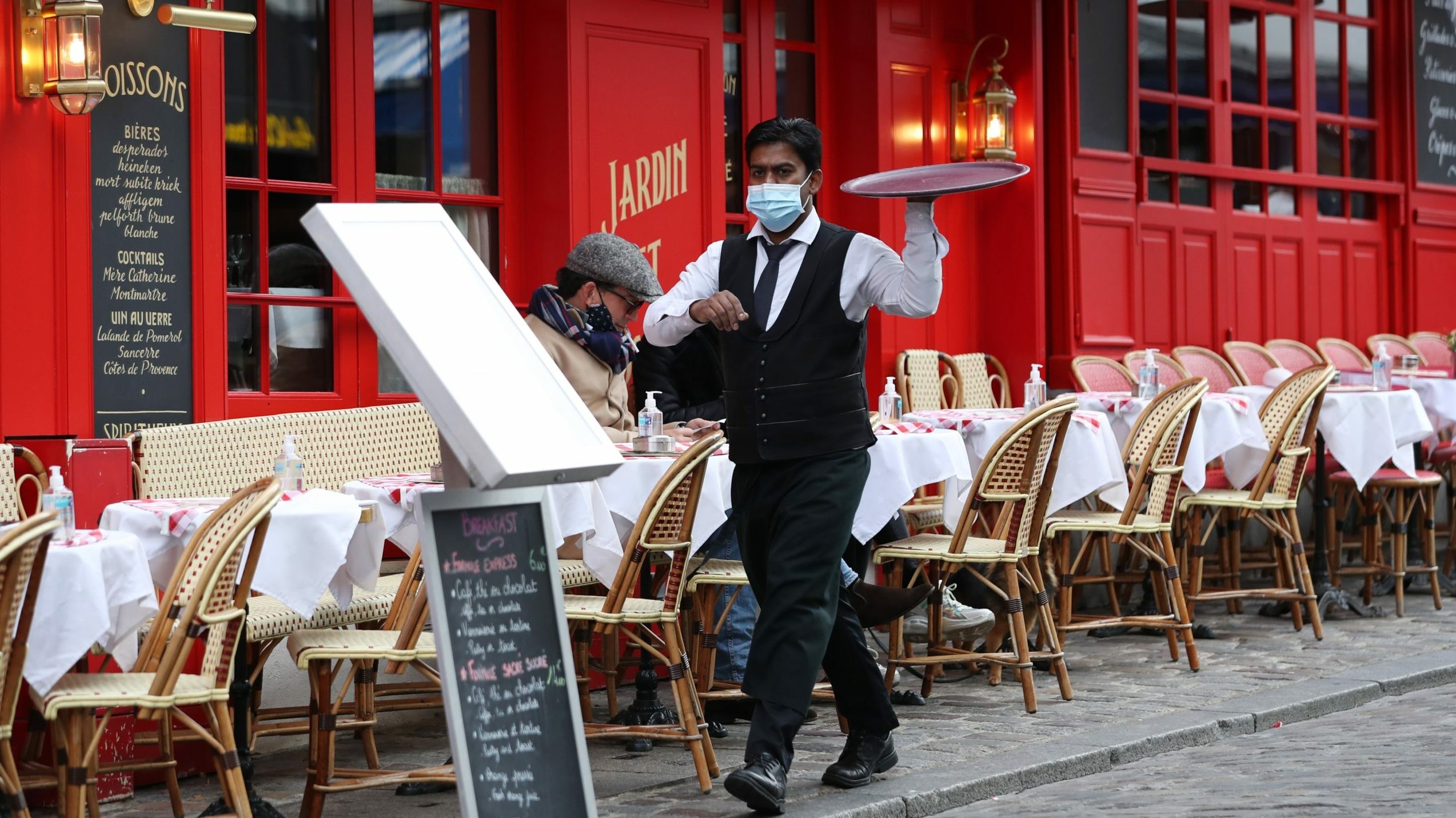 La mascarilla en interiores no será obligatoria en Francia a partir del 28 de febrero