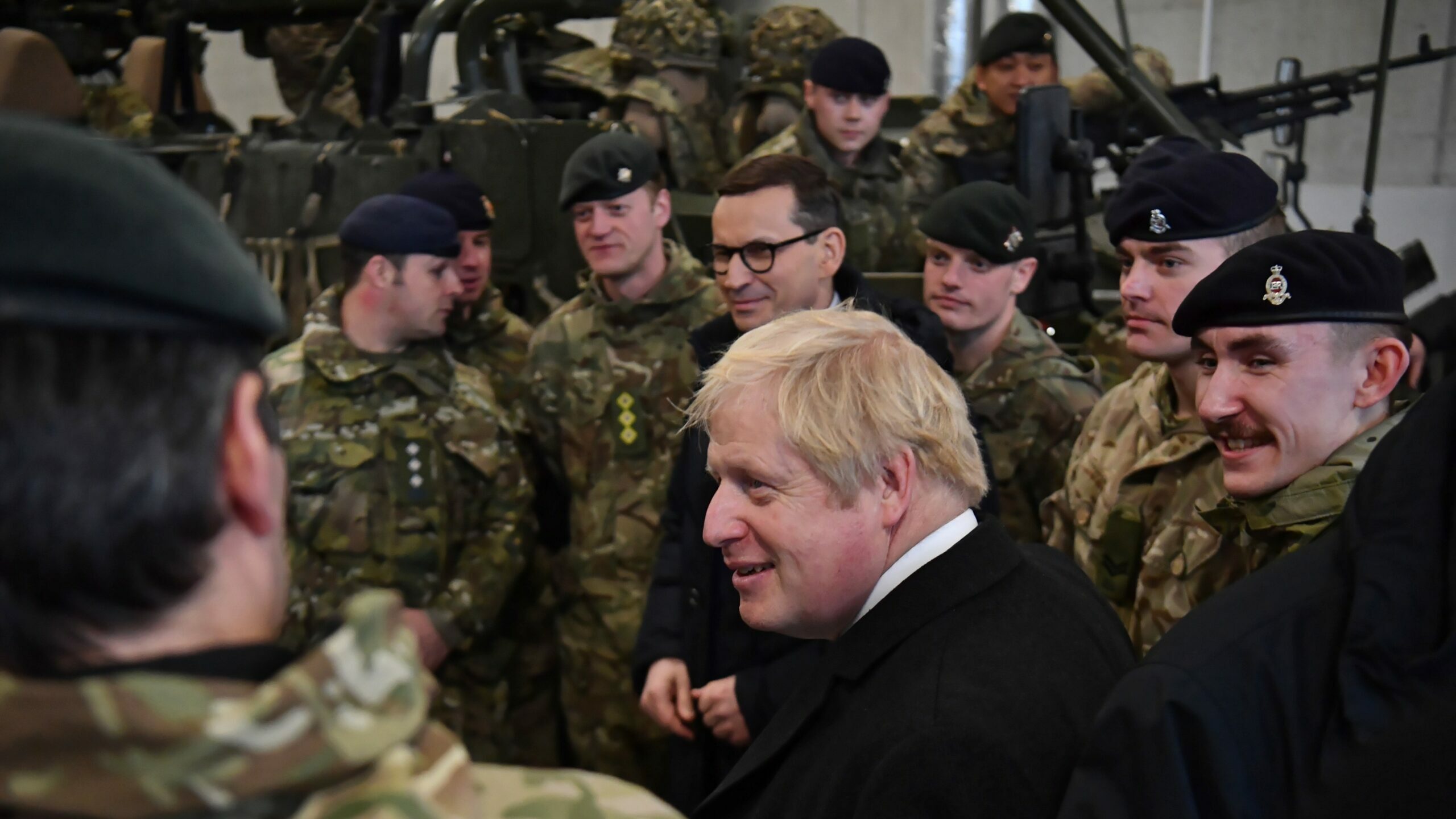 Johnson advierte que la situación en Ucrania es "muy peligrosa": "Puede haber una invasión rusa en las próximas 48 horas"
