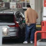 La subvención de los carburantes cubrirá menos de la mitad de la subida de los precios