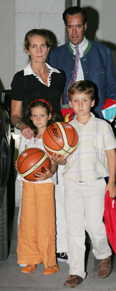 La infanta Elena, Jaime de Marichalar y sus dos hijos, en 2007