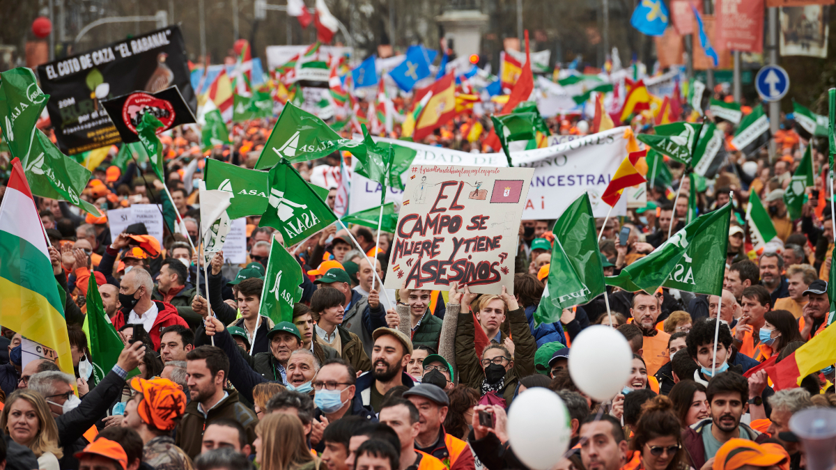 Unas 150.000 personas en la manifestación del campo contra el Gobierno:  "Nos estamos arruinando"