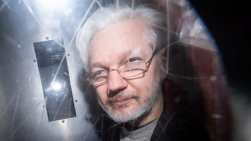 La agenda de Assange tras su libertad: 'conocer' a sus hijos y decidir el futuro de WikiLeaks