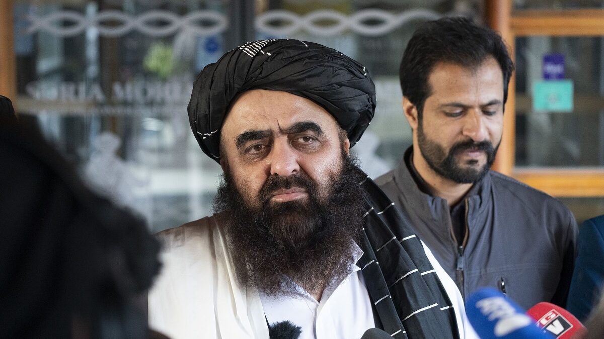 Los talibanes cierran radios afganas y prohíben la emisión de cadenas extranjeras