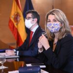 Díaz subraya que las diferencias con el PSOE por su giro "unilateral" persisten tras la comparecencia de Albares