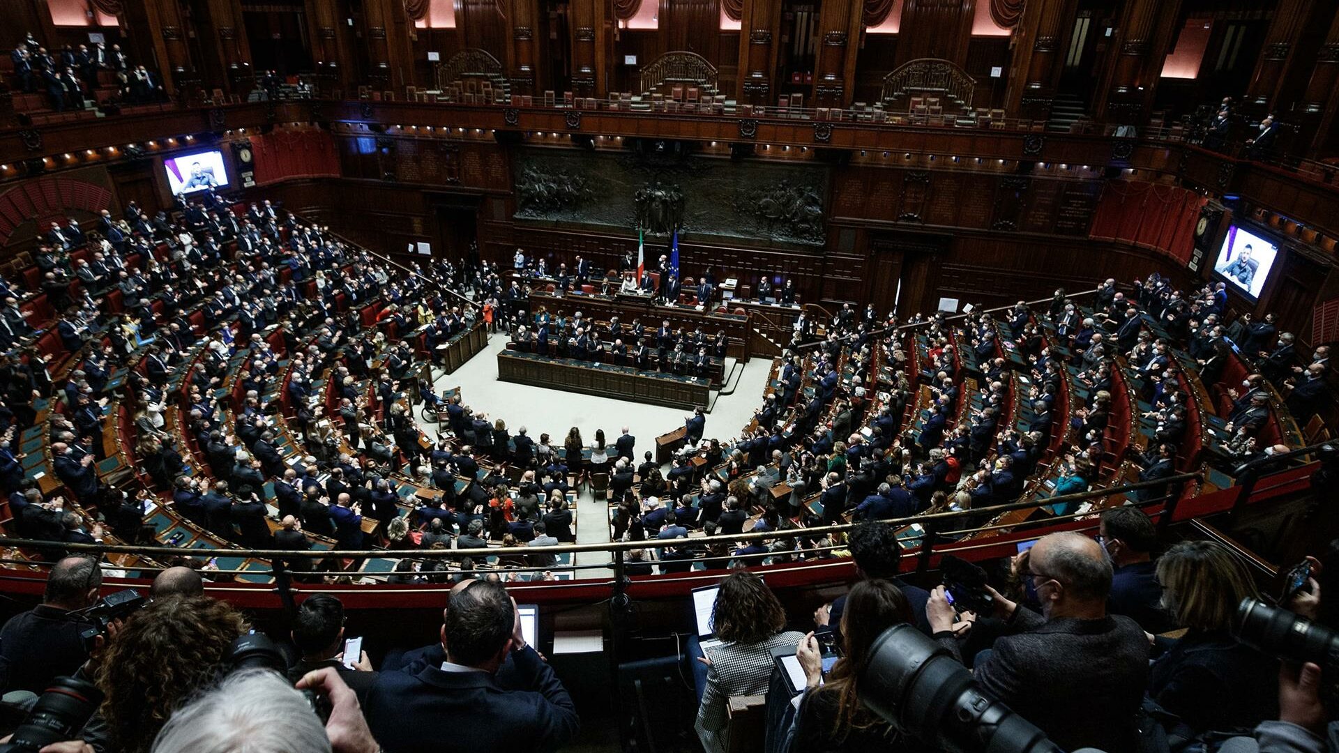 Volodímir Zelenski en el Parlamento italiano