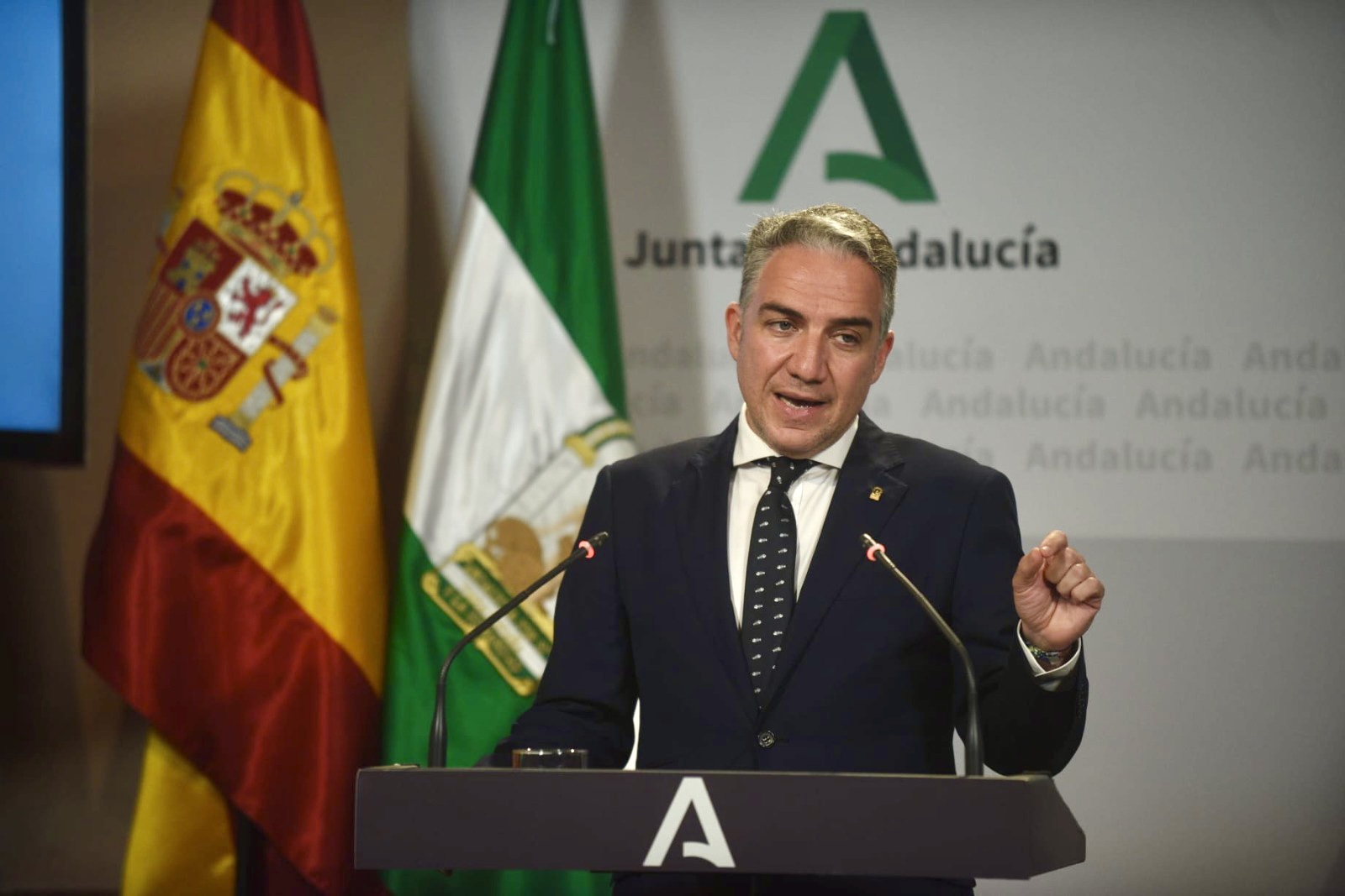 El consejero de Presidencia de la Junta de Andalucia, Elías Bendodo, en rueda de prensa tras el Consejo de Gobierno. FOTO/ Europa Press