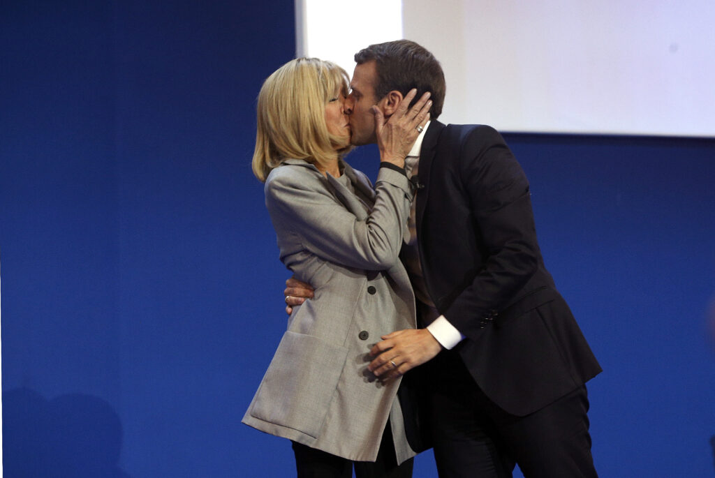 Brigitte y Emmanuel Macron, en las elecciones de 2017