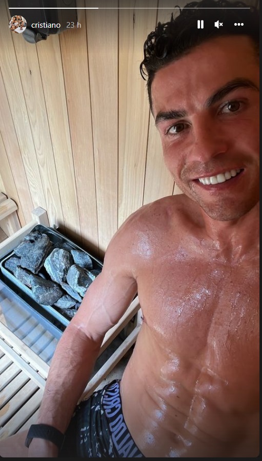Cristiano Ronaldo publica una foto en la sauna