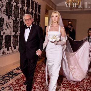 Nicole Peltz, con su padre, el día de su boda