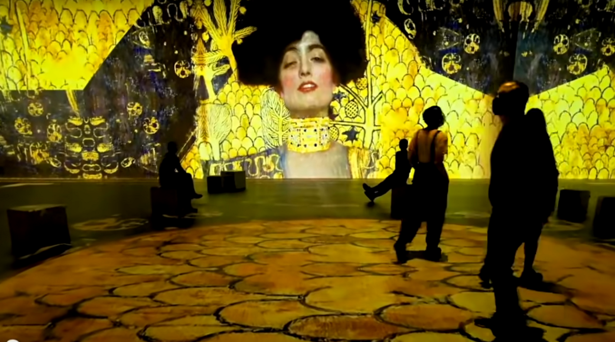 7 exposiciones para ver en Semana Santa: del beso de Klimt a la primera vuelta al mundo