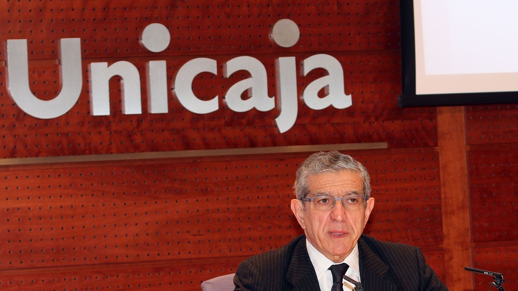 Medel adelanta su renuncia a la presidencia de la Fundación Unicaja