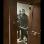 Los agentes de Policía de 'la patada en la puerta'