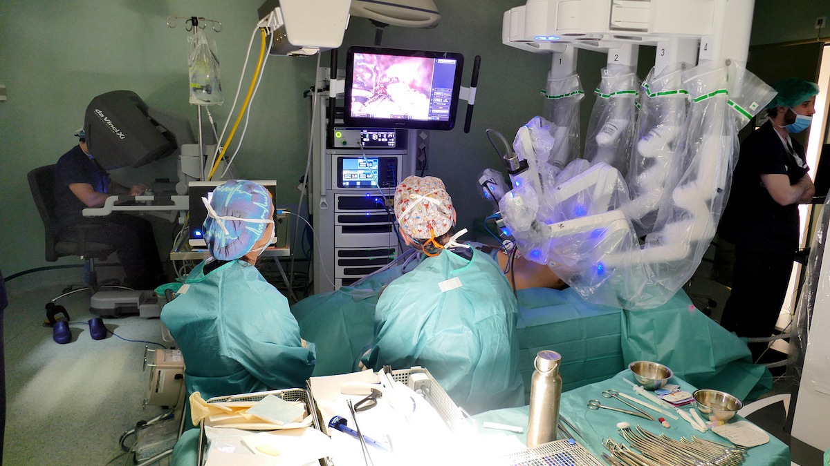 Cirugía robótica: máxima precisión frente al cáncer de pulmón.