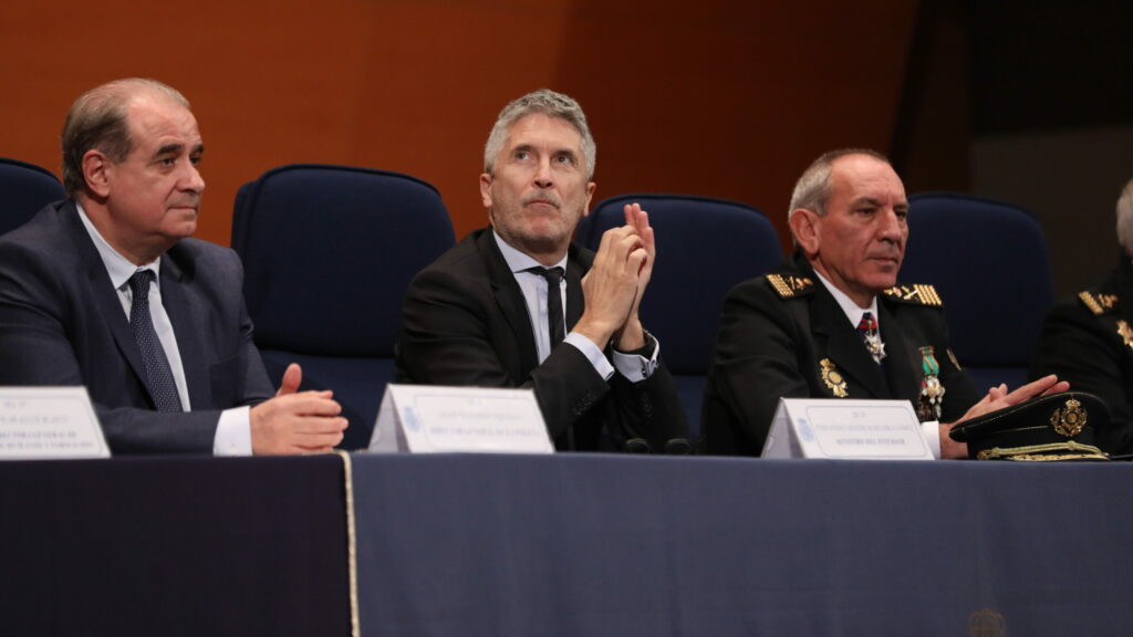 La Audiencia anula las medallas que concedió Marlaska al comisario que investigó a Villarejo y otros tres mandos