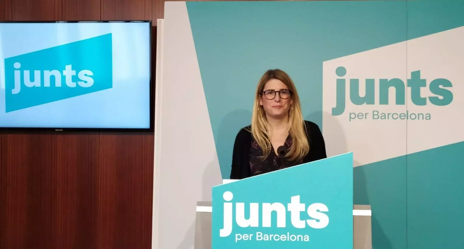 La líder de Junts en Barcelona, Elsa Artadi, en rueda de prensa en Barcelona