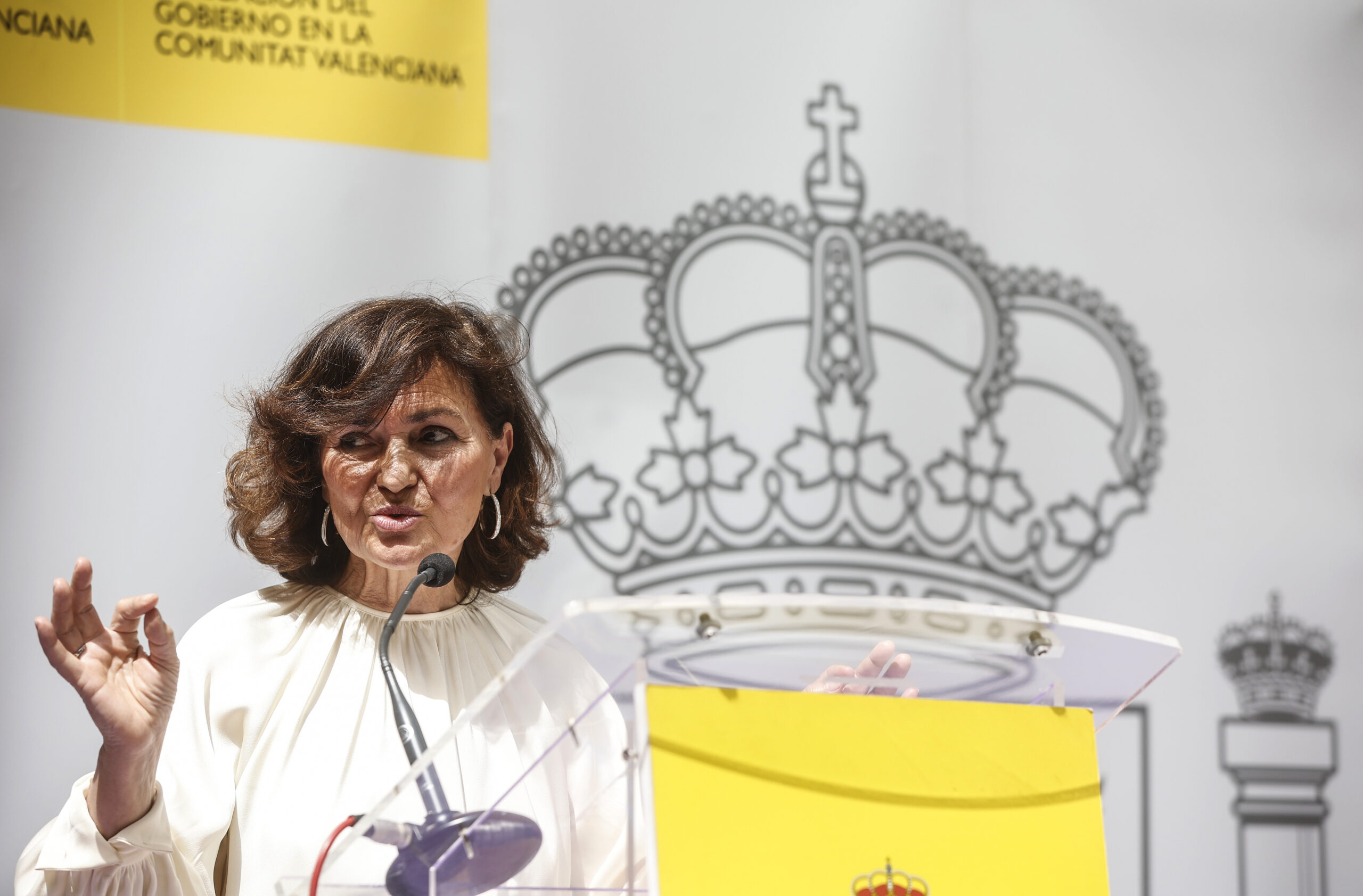 Nuevo choque entre el PSOE y la exvicepresidenta Carmen Calvo por la ley trans
