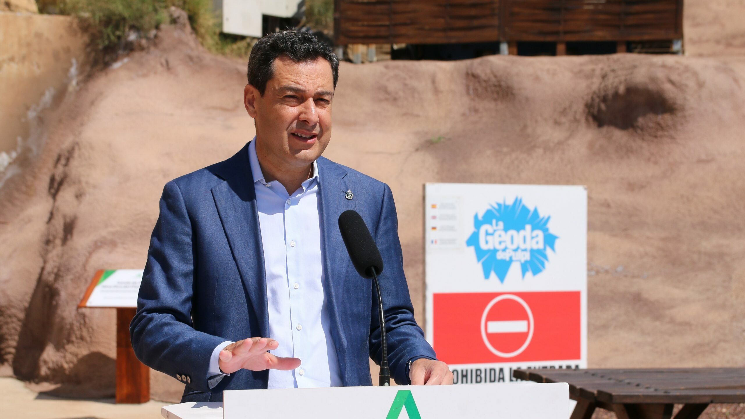 El presidente de la Junta de Andalucía, Juanma Moreno, este lunes en Almería. Foto/ Europa Press