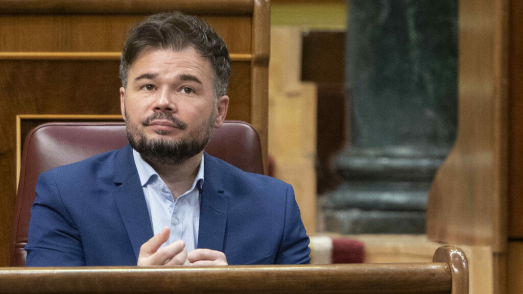 Rufián tacha a Puigdemont de 