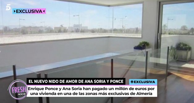 La terraza de la nueva casa de Enrique Ponce y Ana Soria