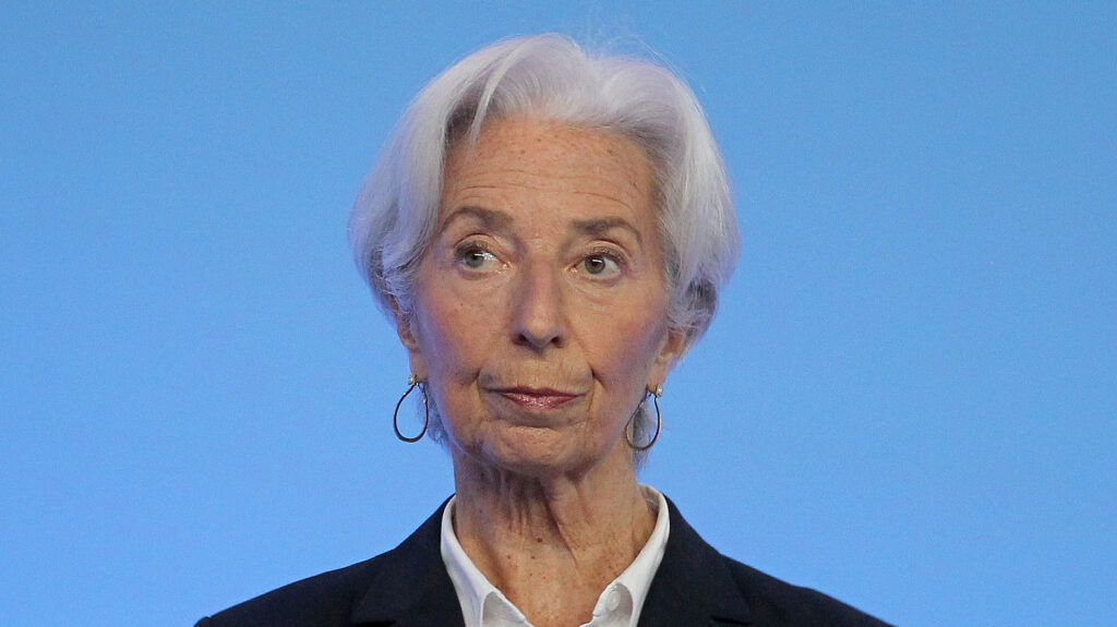 Lagarde adelanta que el fin de los tipos negativos llegará en el tercer trimestre del año
